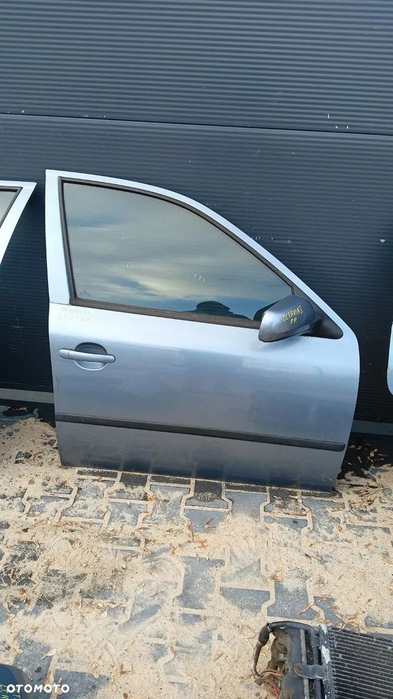 OCTAVIA I KOMBI DRZWI KLAPA BŁOTNIK CHŁODNICA WODY ROLETA BAGAŻNIKA - 7