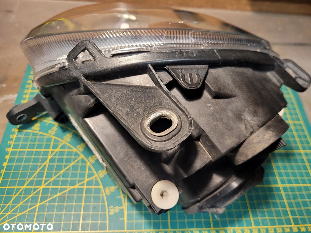 Reflektor Fiat 500 przedni OEM (prawy) - 4
