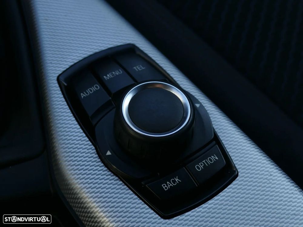 BMW 116 d Pack M Shadow - 25