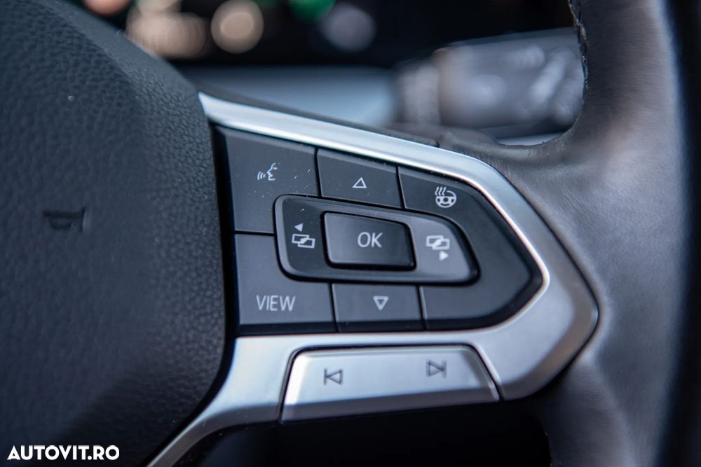 Volkswagen Golf Variant 2.0 TDI SCR DSG Life - 20