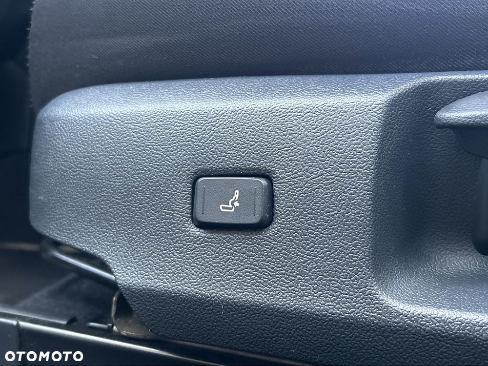 Toyota Corolla 1.8 Hybrid Comfort - 10