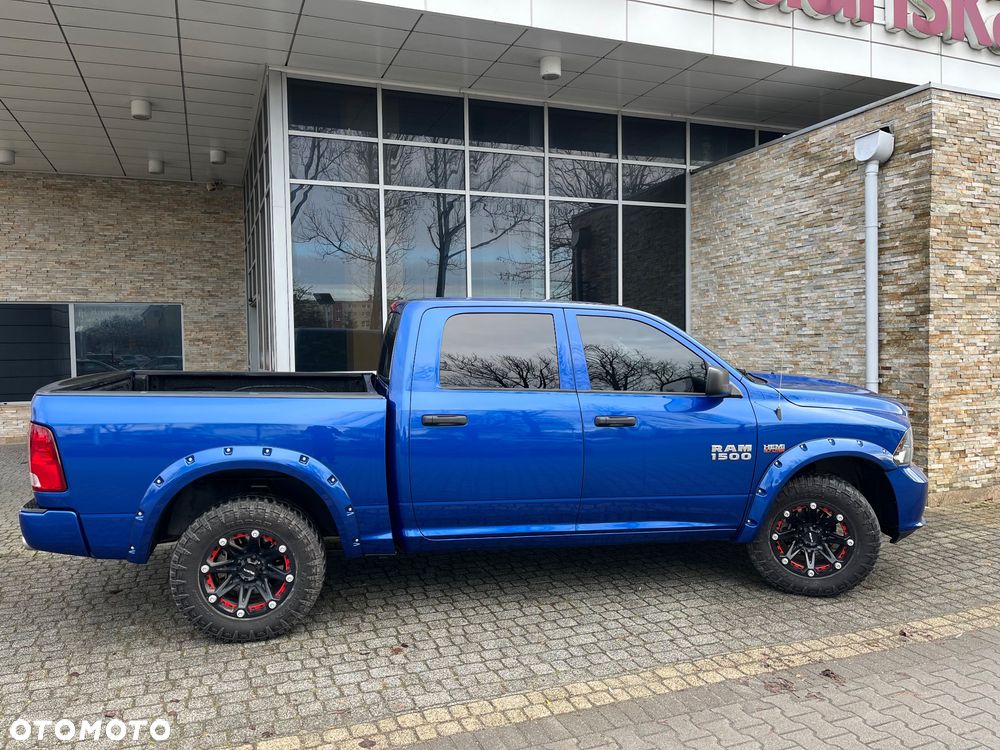 RAM 1500 Crew Cab Sport - 12