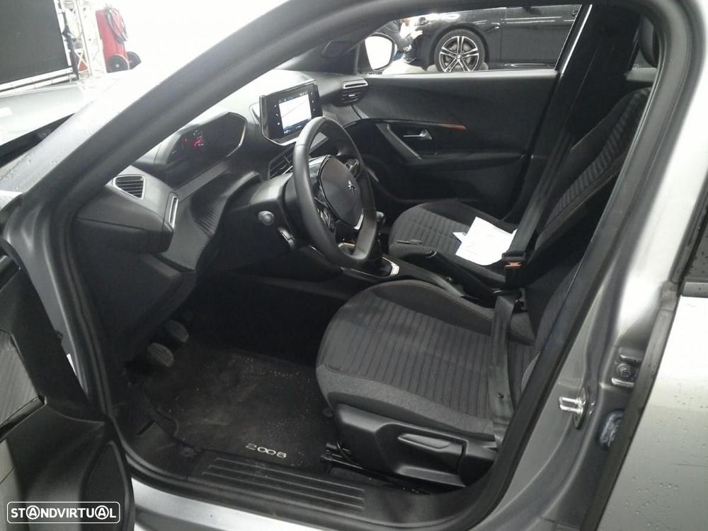 Peugeot 2008 1.2 PureTech Active Pack - 4
