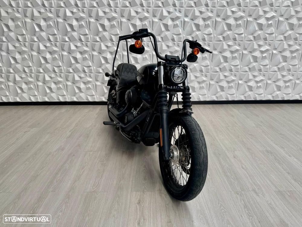 Harley-Davidson Softail FXBB Street Bob - 5