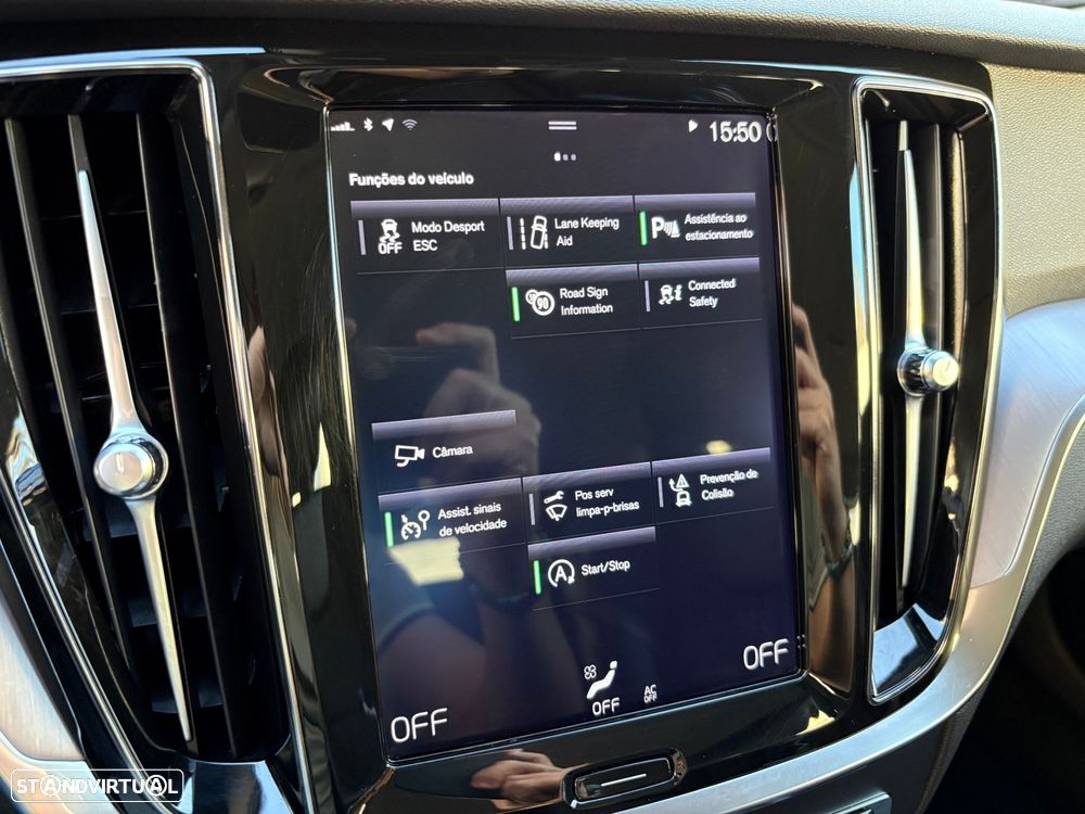 Volvo V60 2.0 D3 Momentum Plus - 27