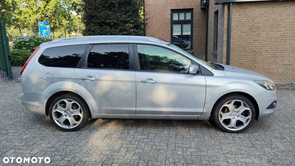 Ford Focus - 13
