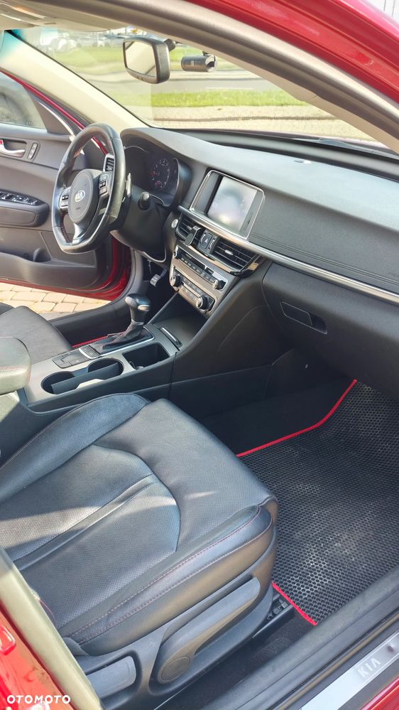 Kia Optima 2.0 T-GDI GT - 12