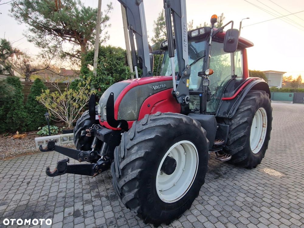 Valtra N141