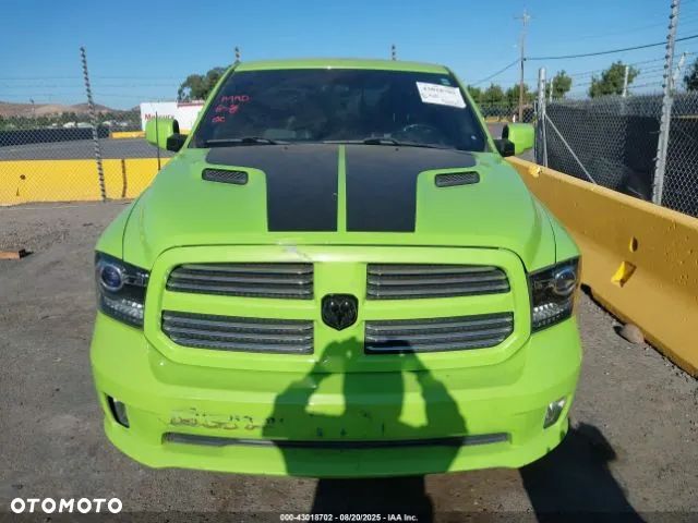 Dodge RAM 1500 5.7 4x4 - 6