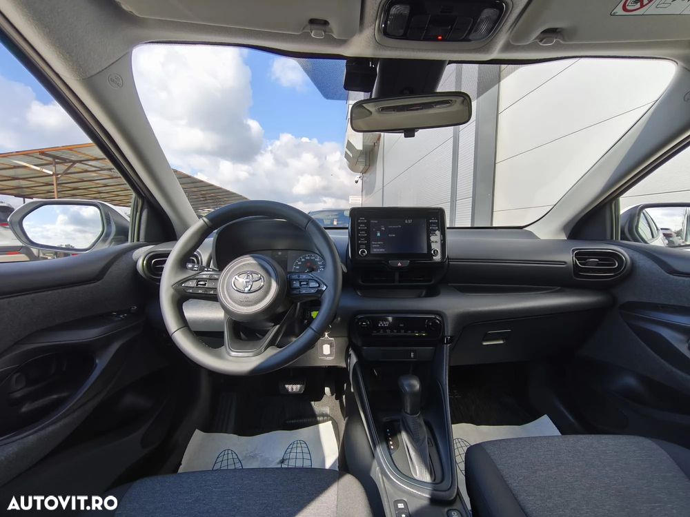 Toyota Yaris 1.5 VVT-i HSD Active - 9