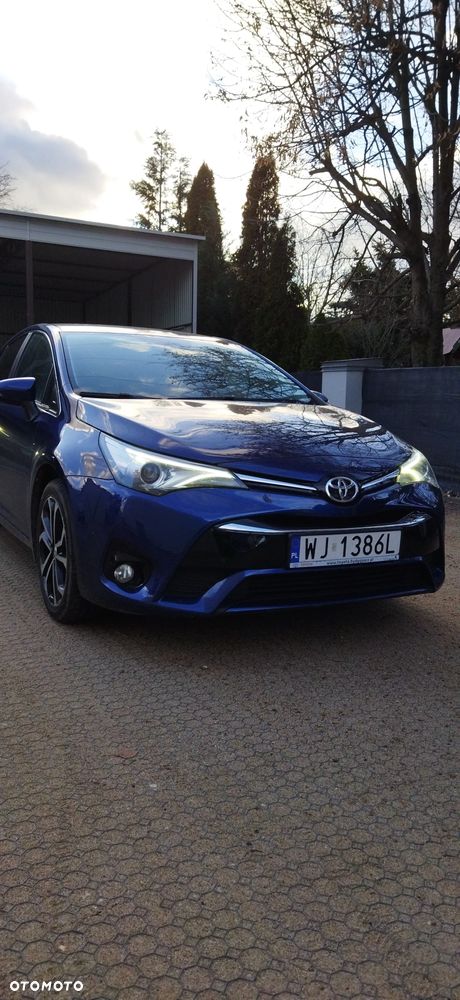 Toyota Avensis - 2