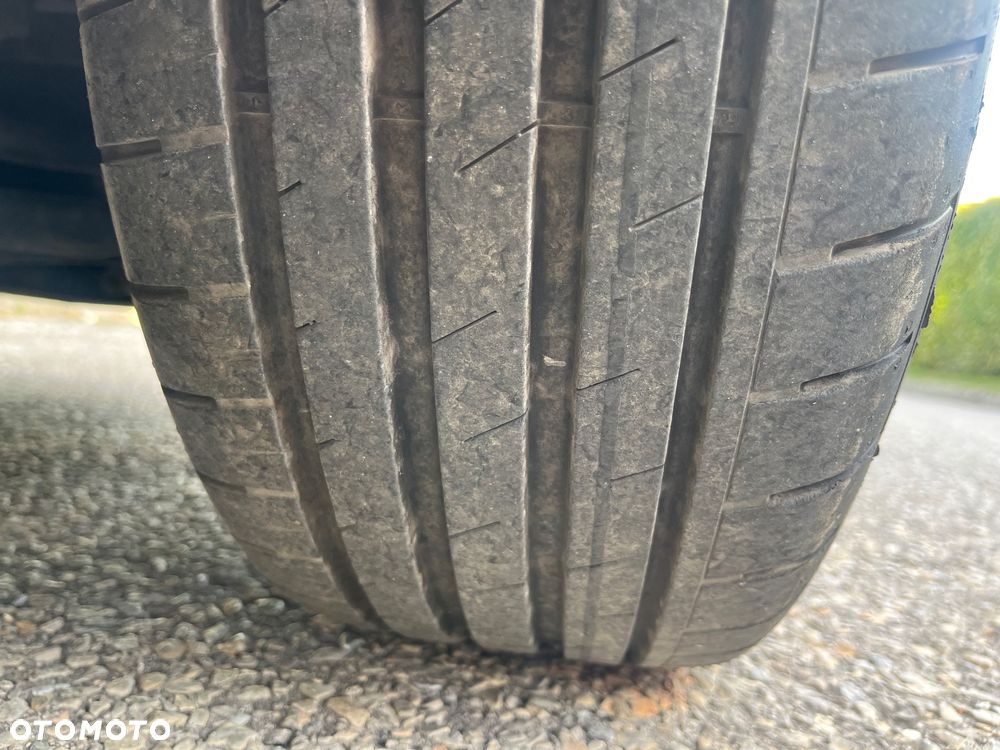 Volkswagen Touran 2.0 TDI DPF BlueMotion Technology MATCH - 10