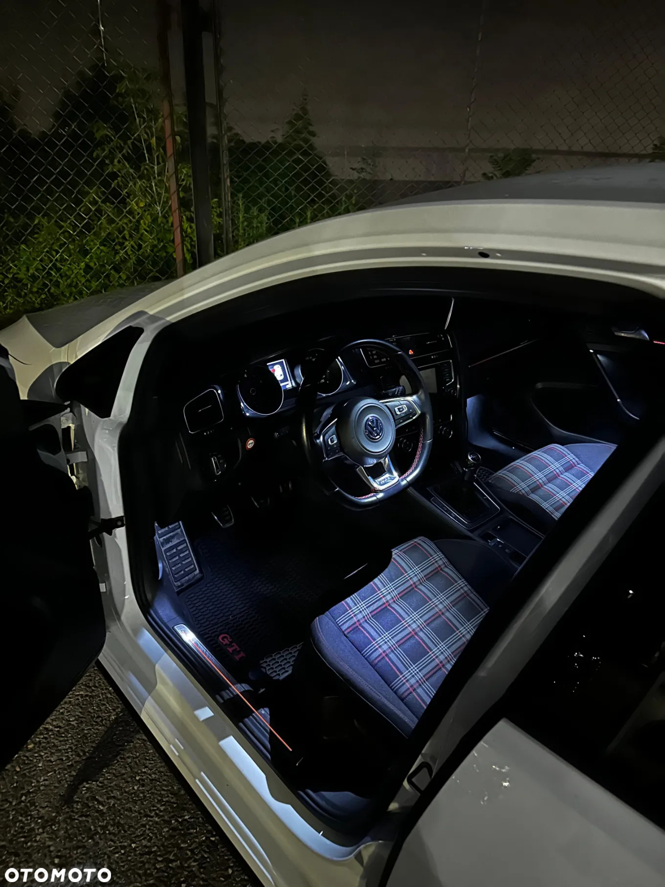 Volkswagen Golf VII 2.0 TSI BMT GTI - 9