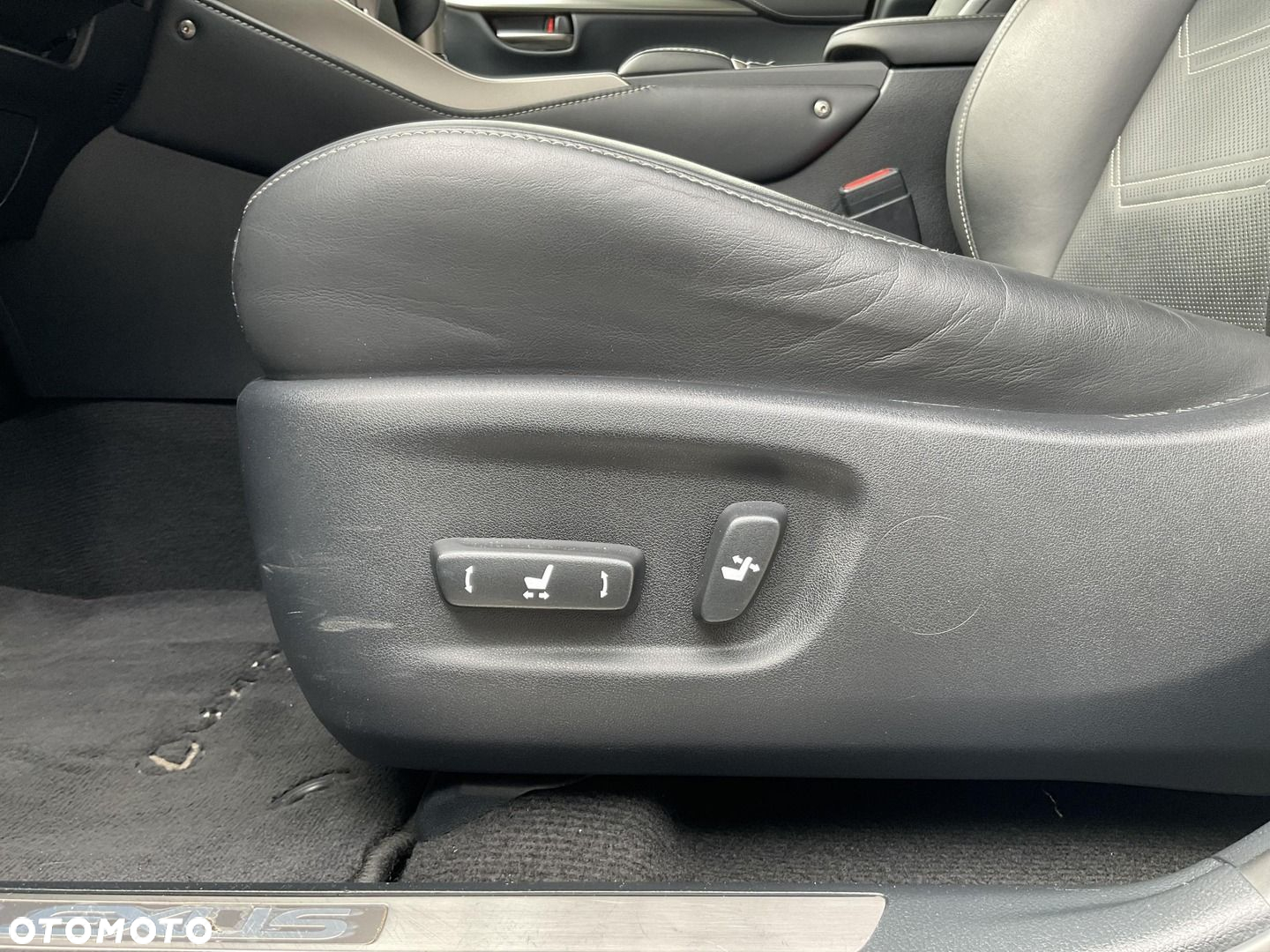 Lexus NX - 14