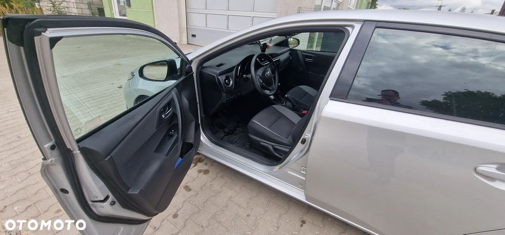 Toyota Auris 1.6 Active - 12