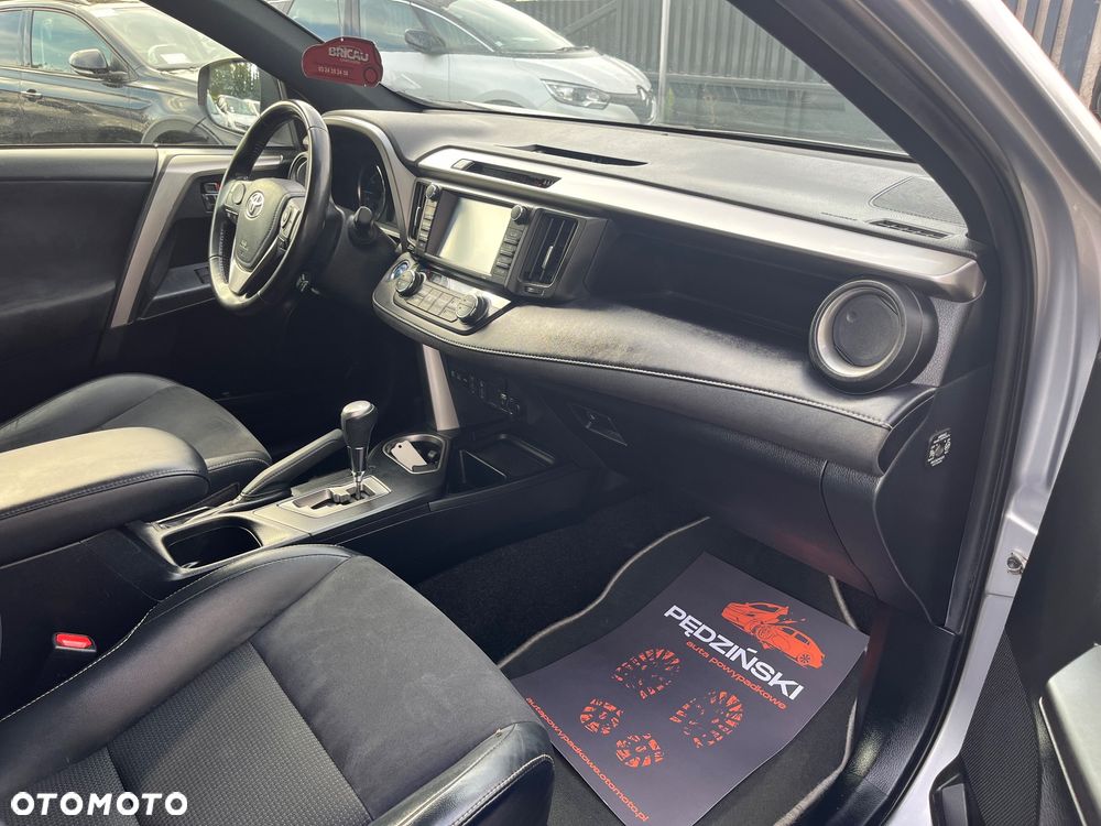 Toyota RAV4 - 9