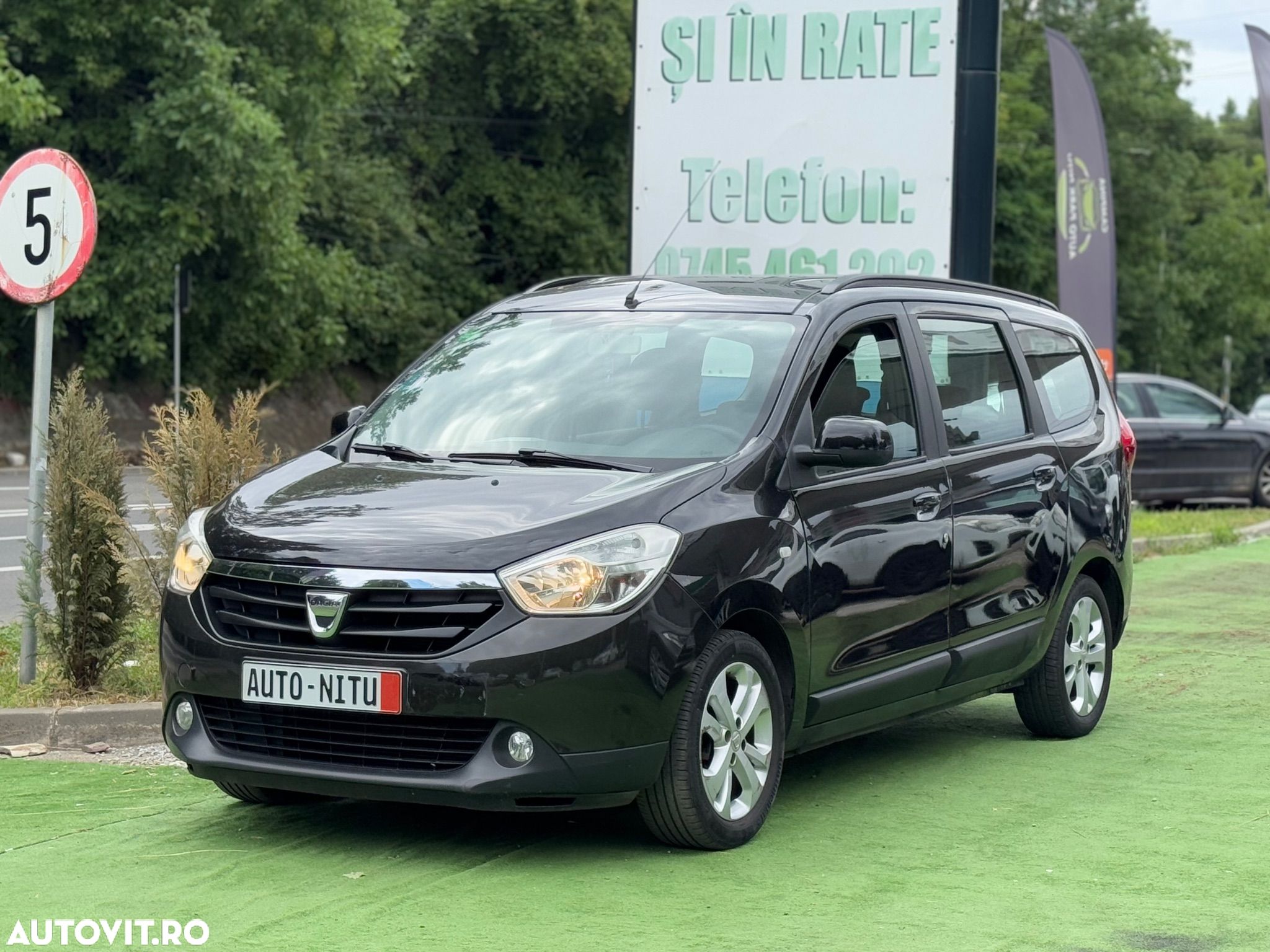 Dacia Lodgy 1.6 SCe Ambiance - 1