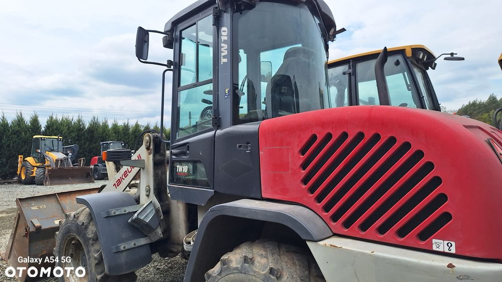 Takeuchi - 3
