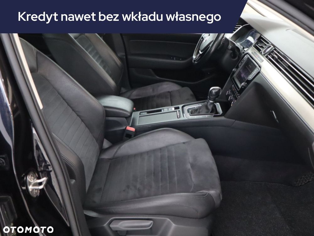 Volkswagen Passat Variant - 11