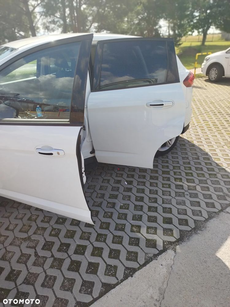 Ford C-MAX ver-1-5-tdci-edition - 23