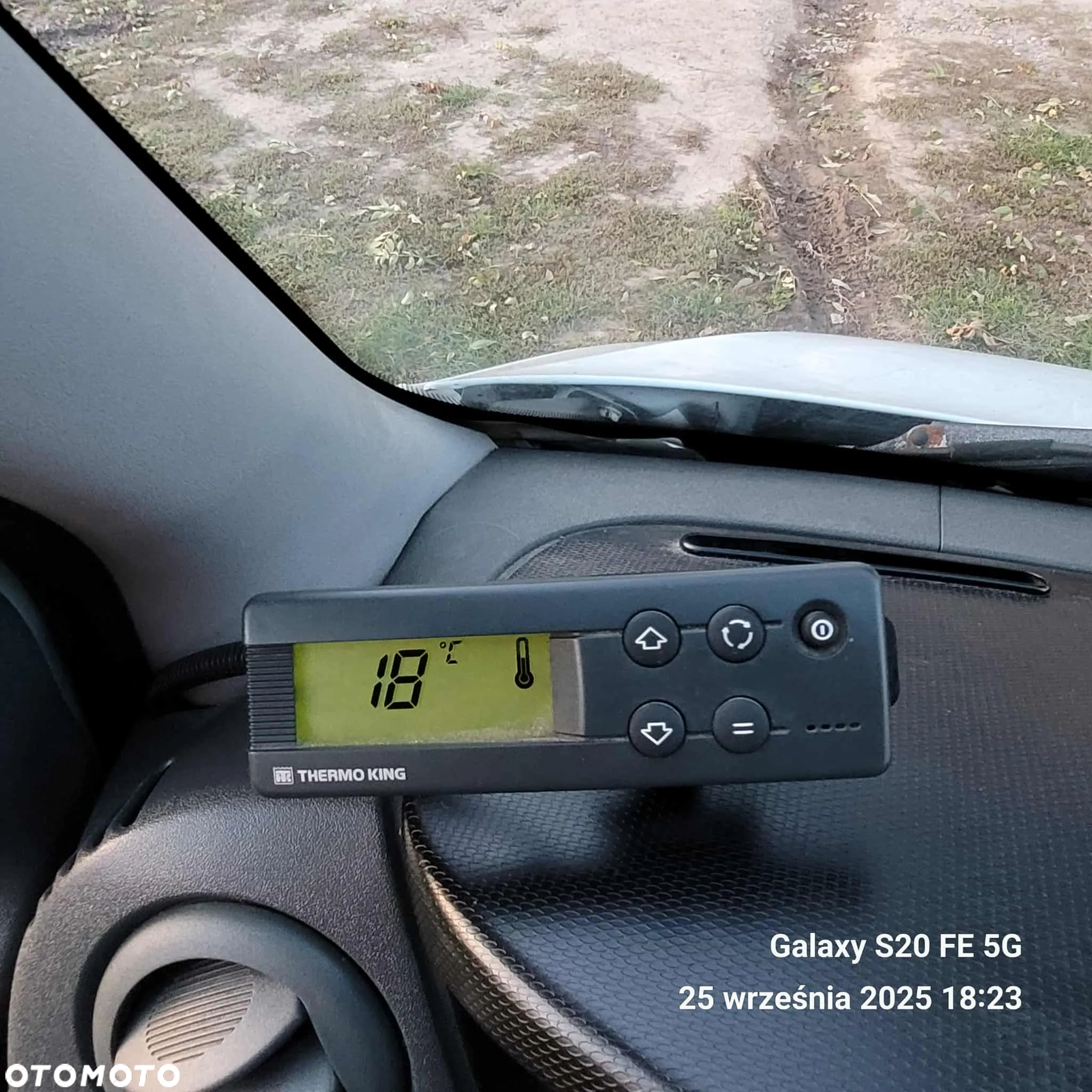 Iveco DAILY 3.0 150KM 35C15 Chłodnia IZOTERMA IGLOOKAR/THERMO KING+230V VAT 23% od 7 lat w moich rękach/SALON POLSKA - 3
