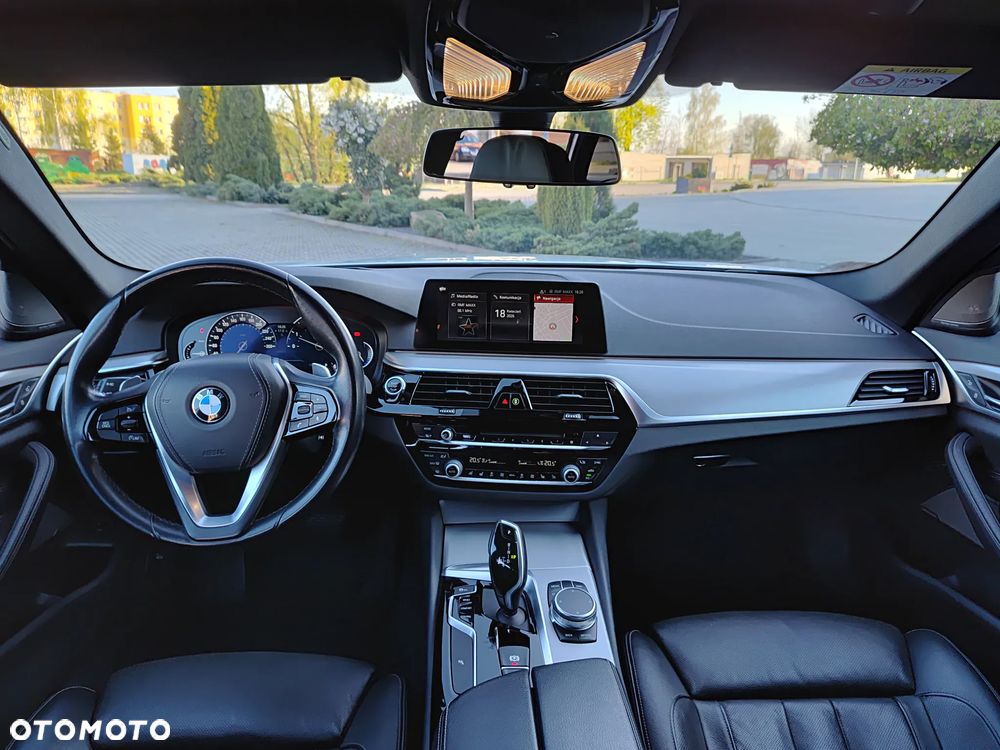 BMW Seria 5 520d Sport Line sport - 5