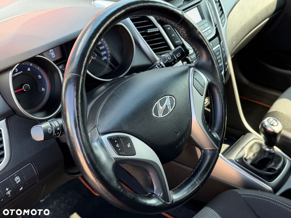 Hyundai i30 - 18