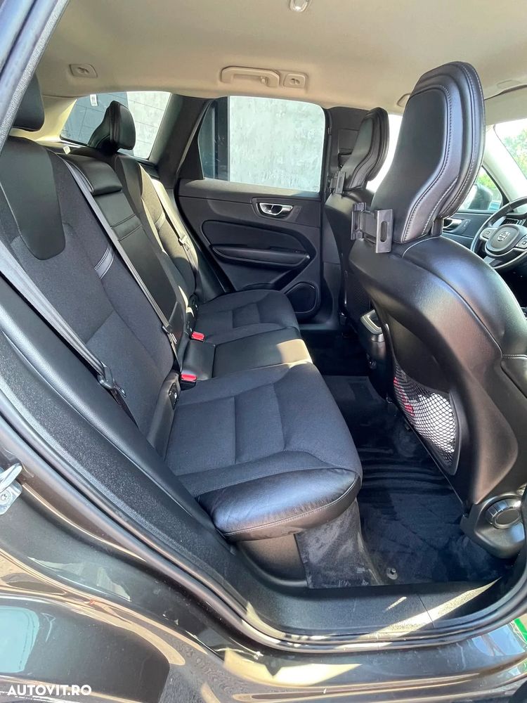 Volvo XC 60 B4 MHEV Inscription - 12