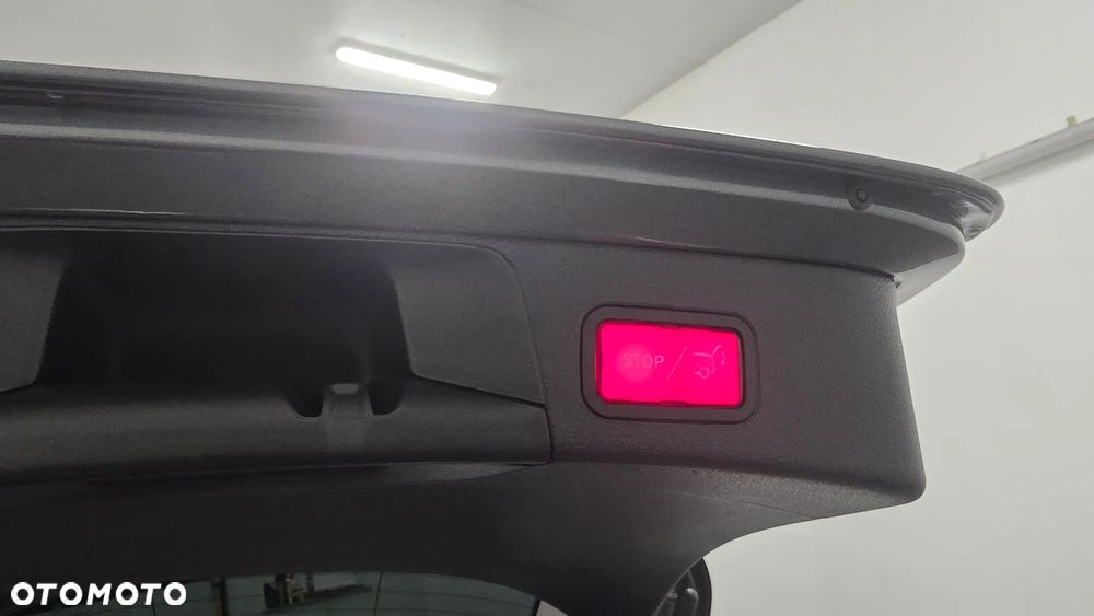 Mercedes-Benz Klasa C 220 d 9G-TRONIC Exclusive - 11