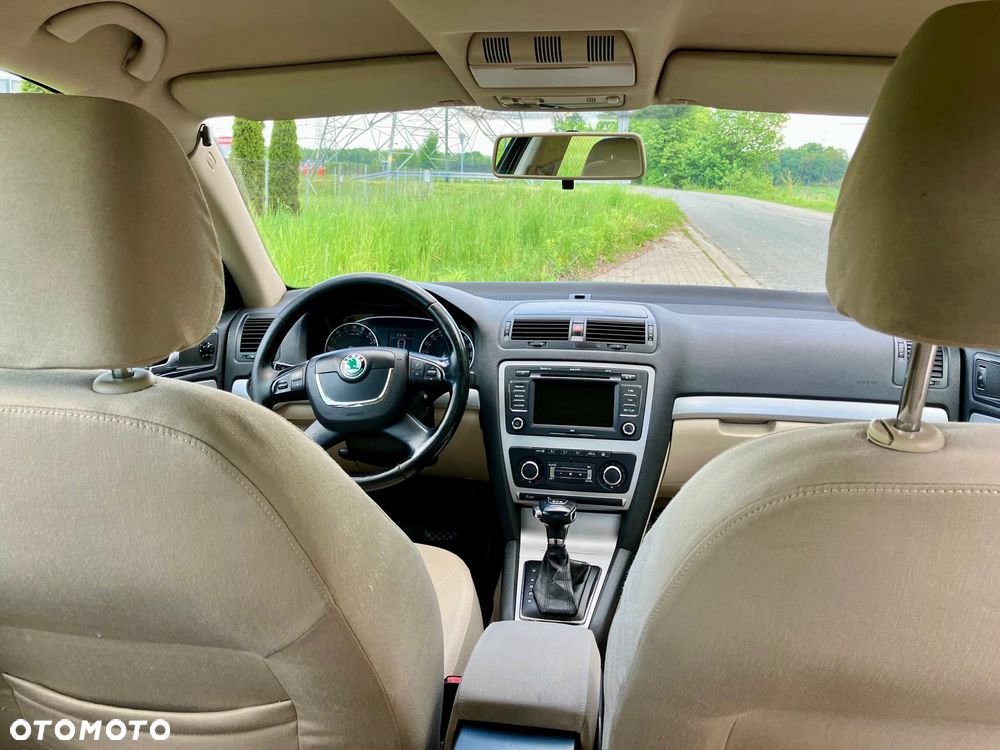 Skoda Octavia 2.0 TDI Elegance DSG - 16