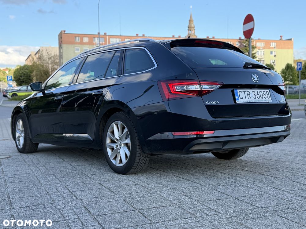Skoda Superb 2.0 TDI Style - 7