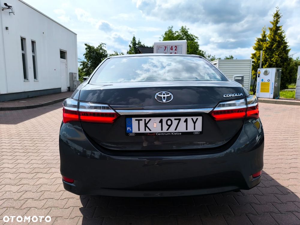 Toyota Corolla 1.6 Comfort - 30