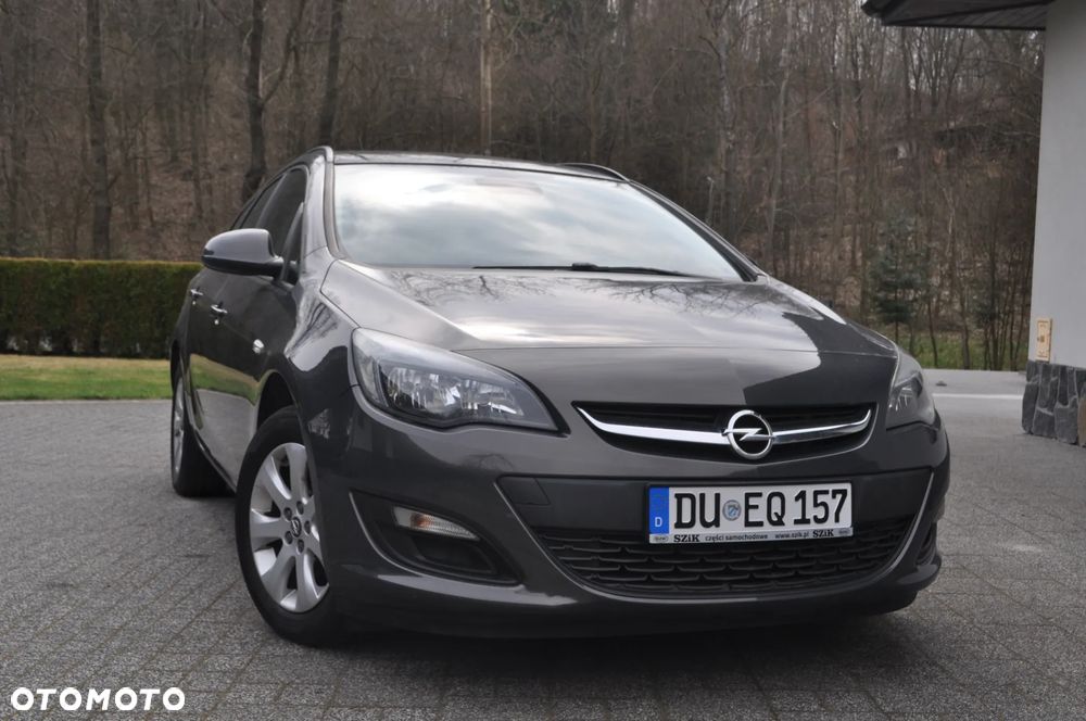Opel Astra 1.4 Turbo Edition Sport - 1