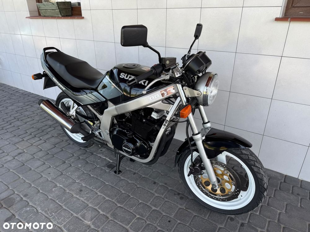Suzuki GS - 2