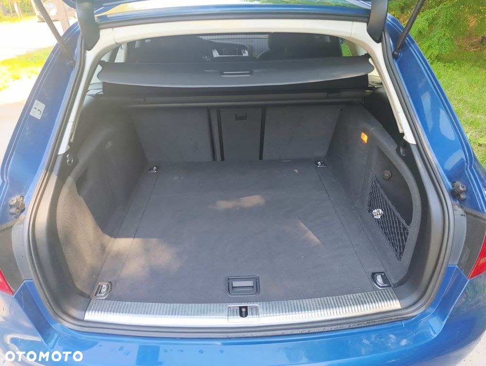 Audi A4 Avant 2.0 TFSI Attraction - 12