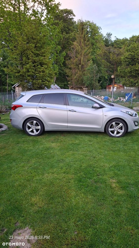 Hyundai i30 1.6 CRDi Classic + - 8