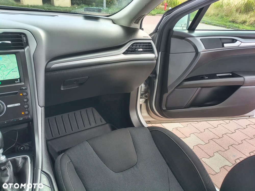 Ford Mondeo 2.0 TDCi Allrad Trend - 31