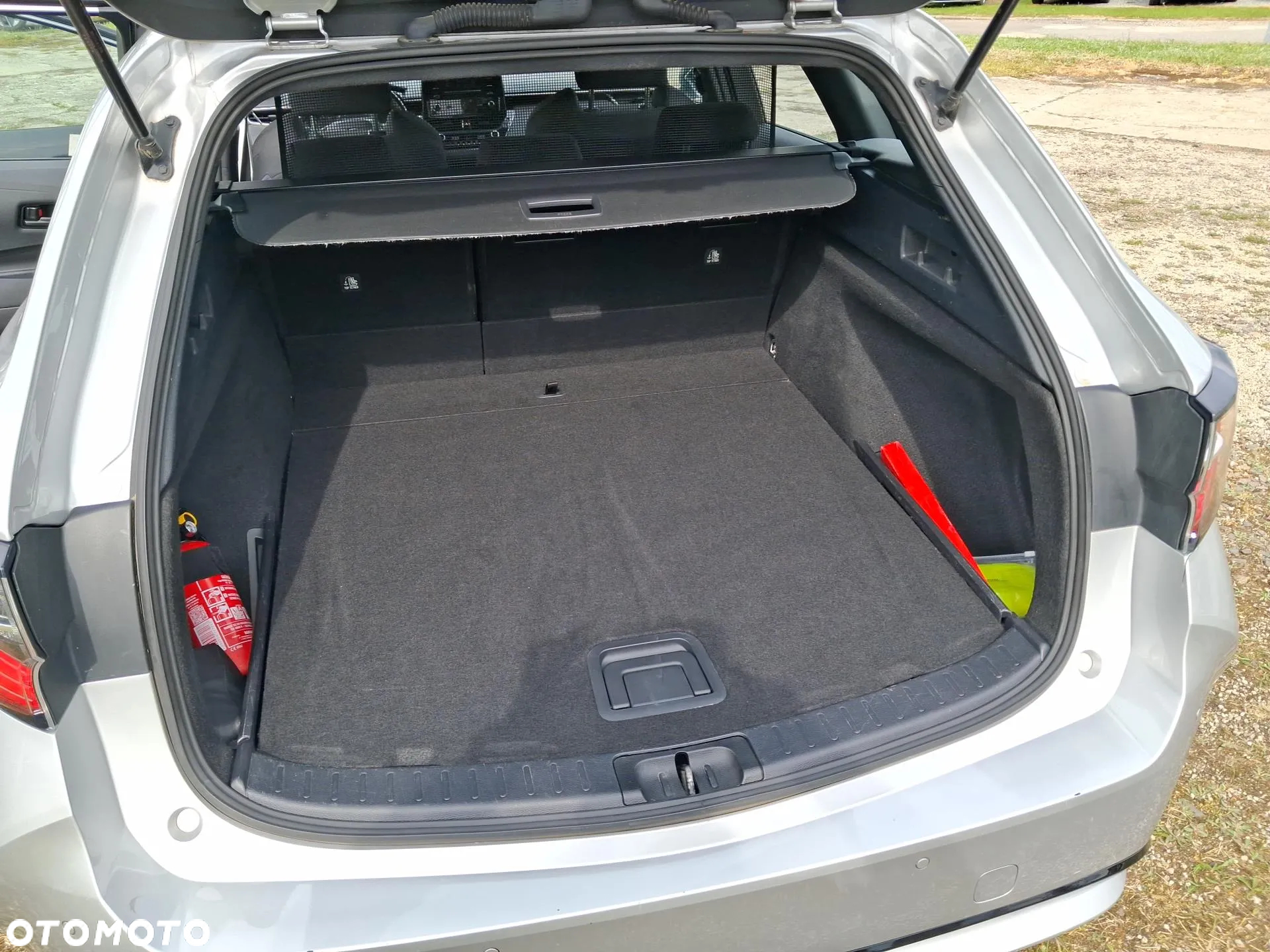 Toyota Corolla 1.8 Hybrid Active - 21
