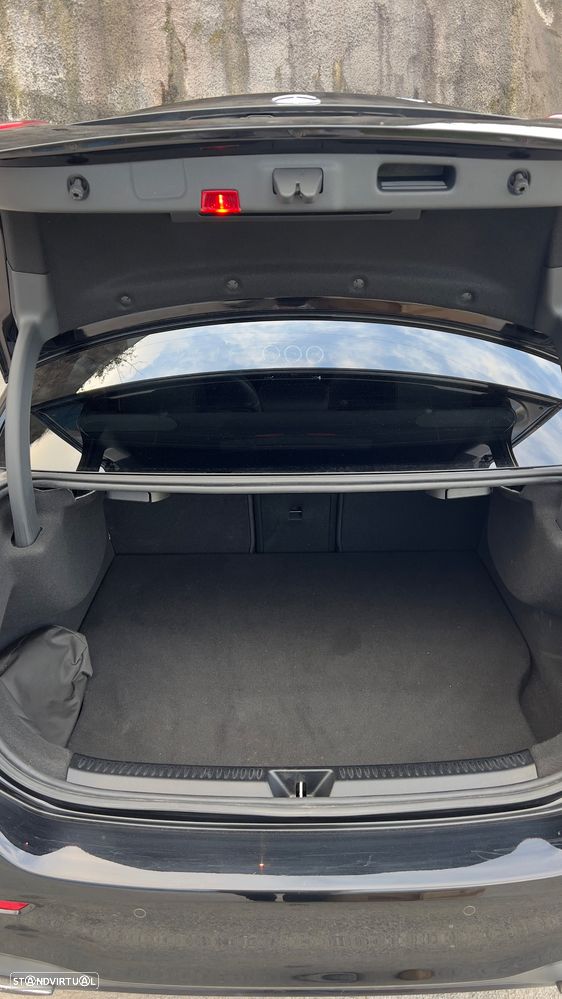 Mercedes-Benz A 250 Limousine - 17