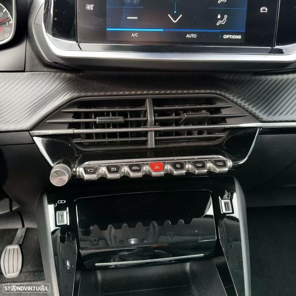 Peugeot 2008 1.2 PureTech Allure - 18