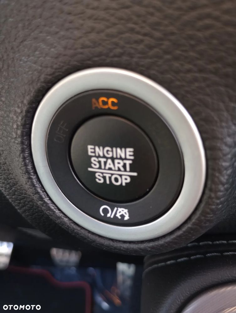 Dodge Challenger - 7