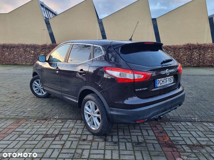 Nissan Qashqai 1.2 DIG-T TEKNA+ - 4