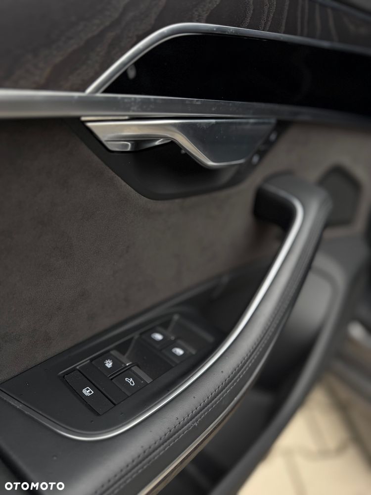 Audi A8 L 55 TFSI quattro tiptronic - 25