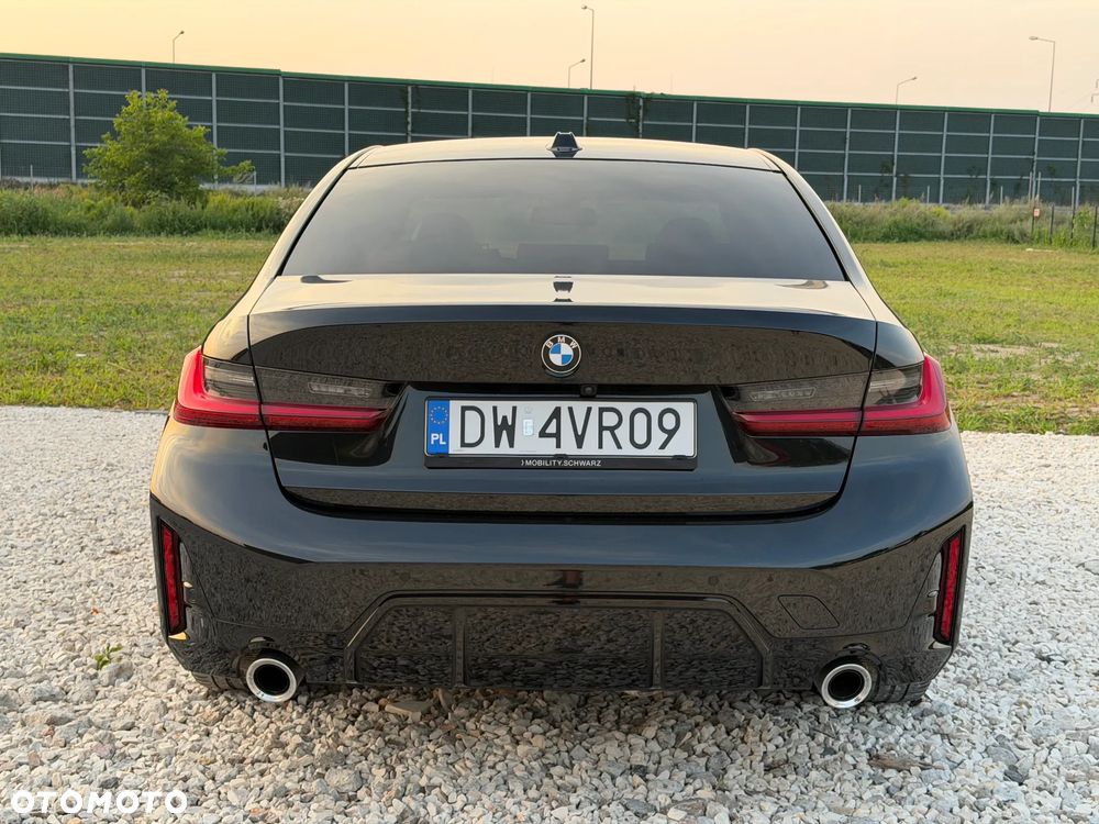 BMW Seria 3 320d xDrive mHEV M Sport - 10