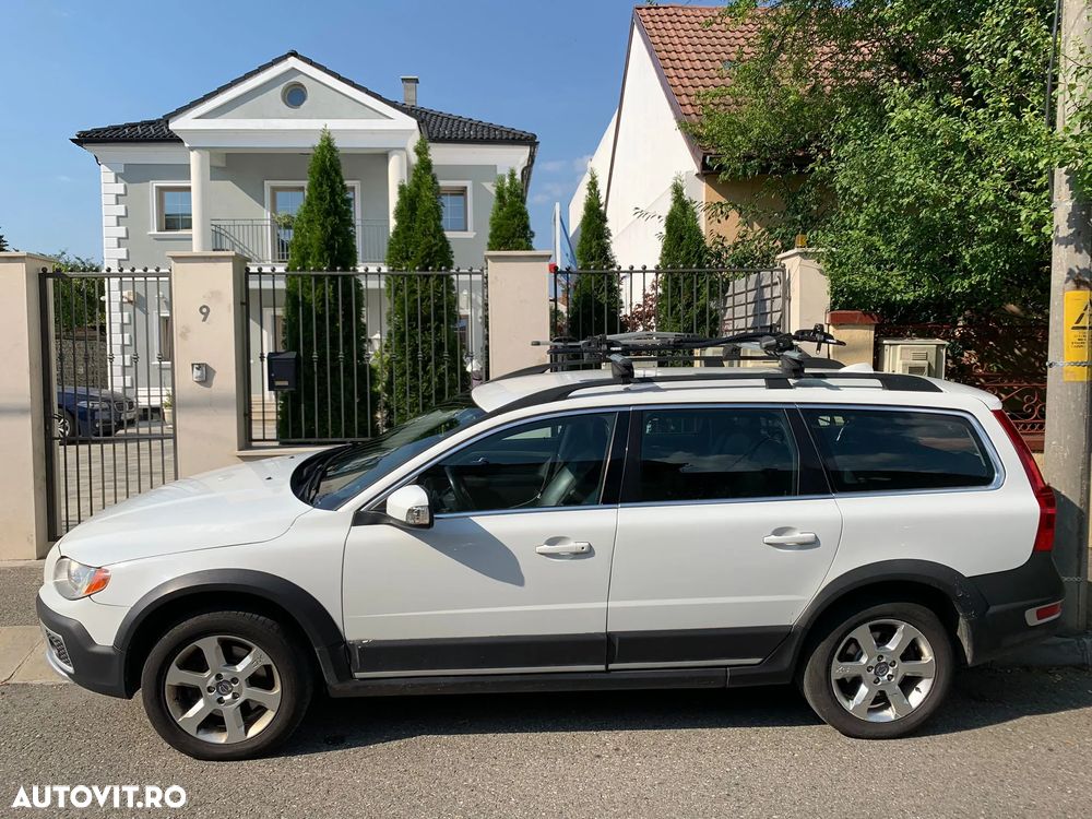 Volvo XC 70 D5 AWD Geartronic Momentum - 23