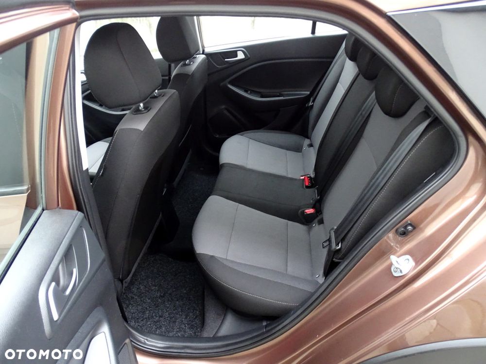 Hyundai i20 1.4 CRDI Active Style - 13