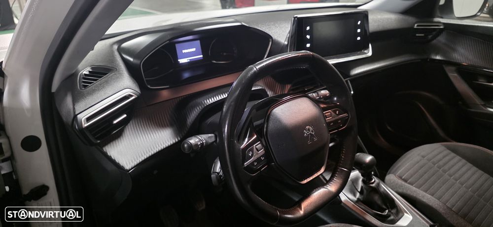 Peugeot 2008 1.2 PureTech Active Pack - 13