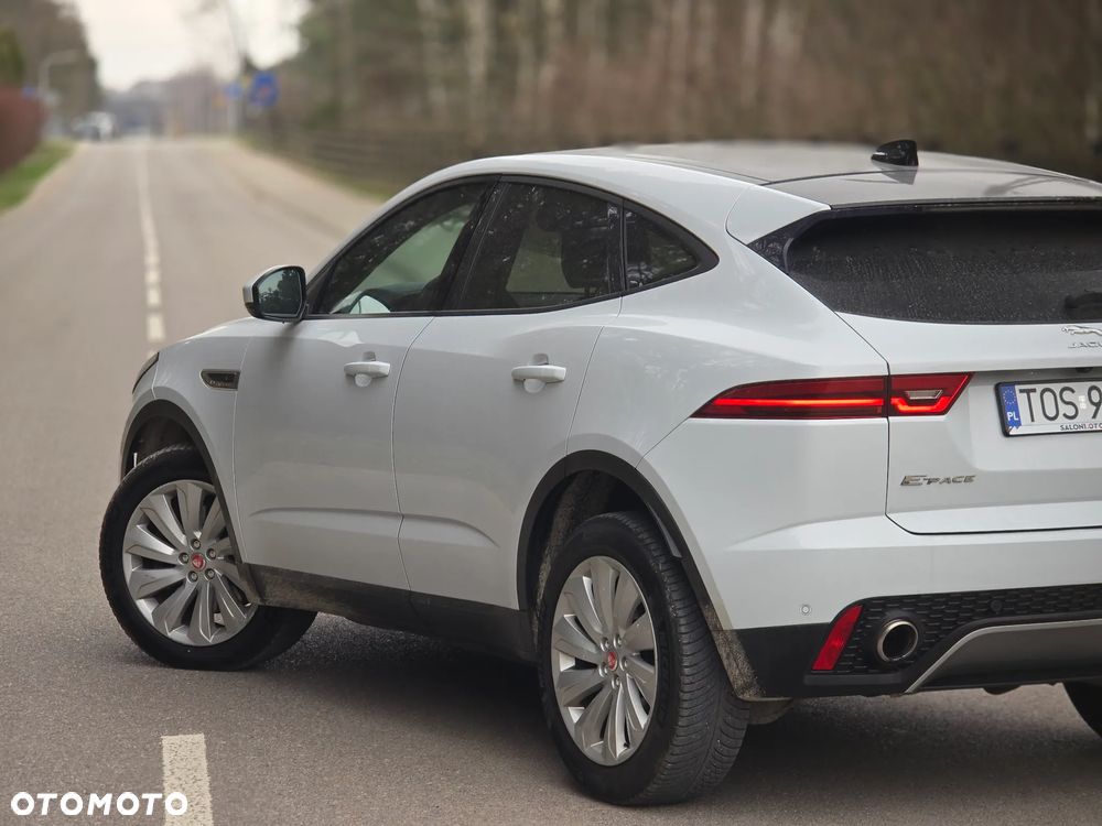 Jaguar E-Pace P250 AWD R-Dynamic - 39