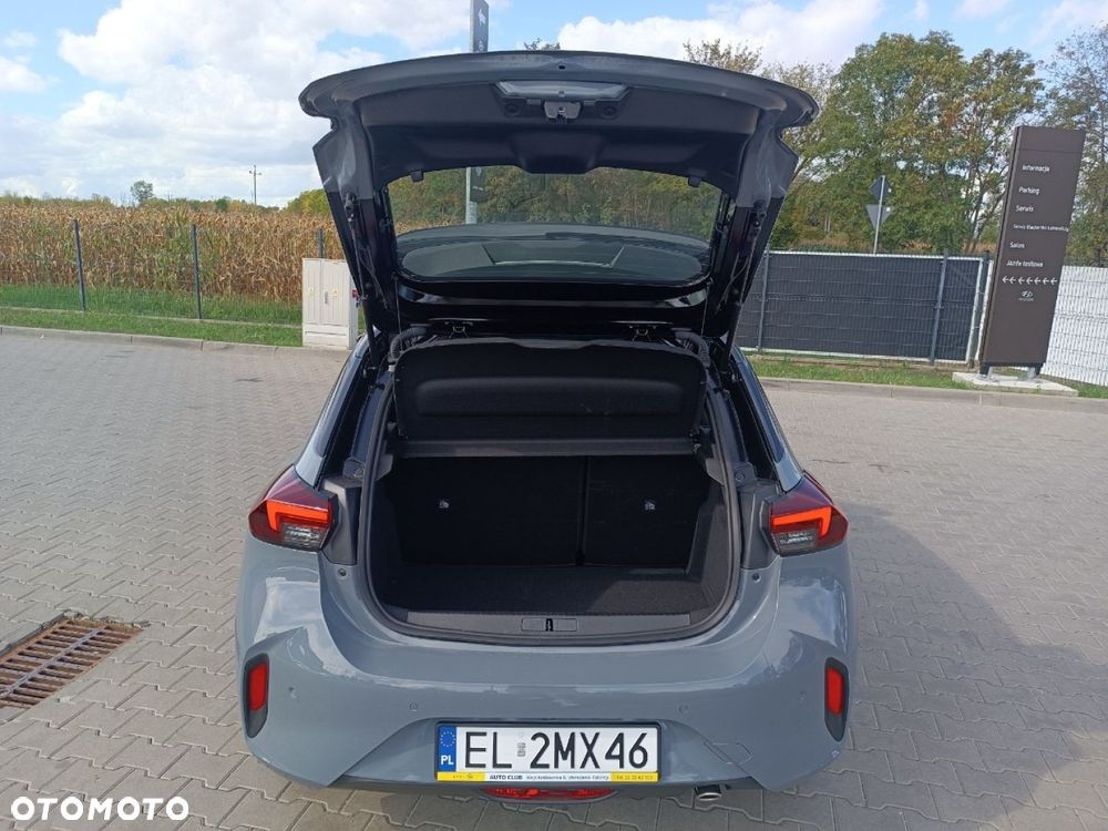 Opel Corsa 1.2 GS S&S - 8