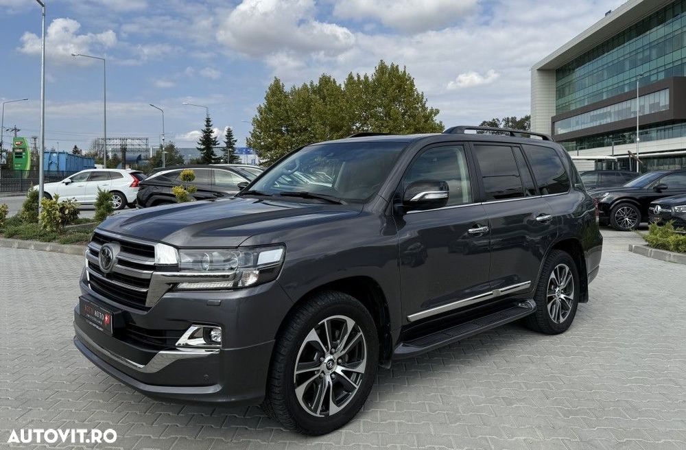 Toyota Land Cruiser - 8